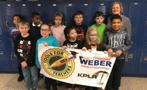 Summit's Stephanie Pulse and class with KPLR banner Nov 2018